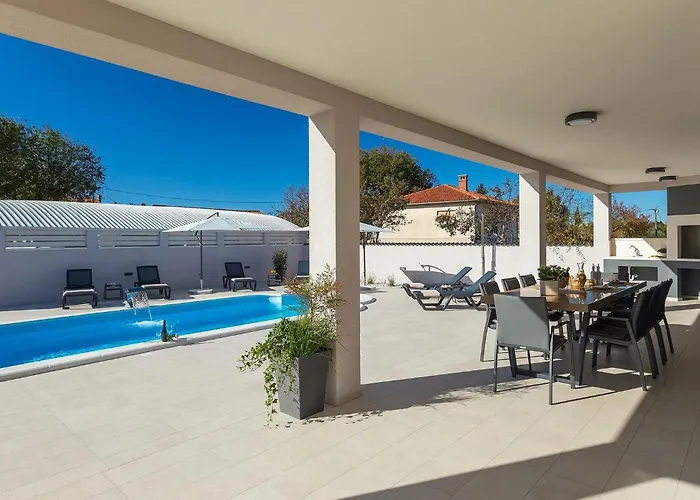 Будинок відпочинку Bella