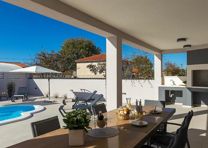 Bella Будинок відпочинку Пула